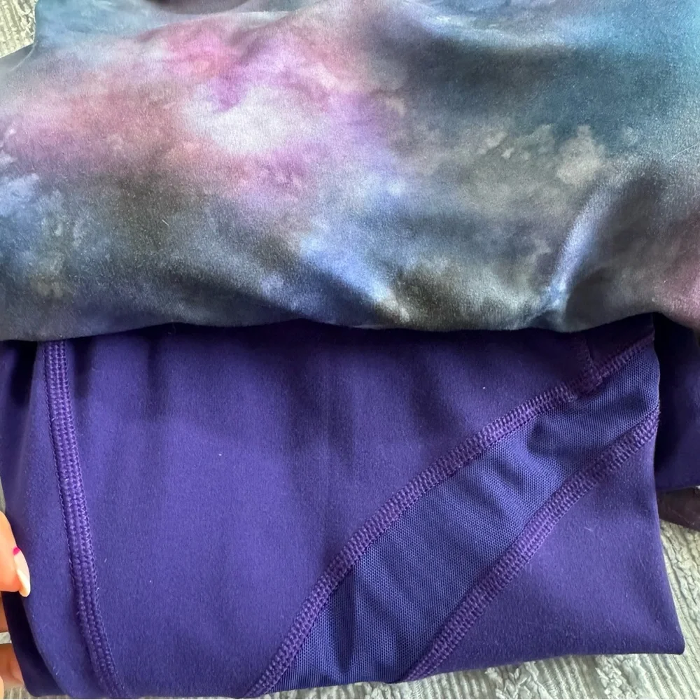 Athleta- Conscious Crop Sports Bra and Salutation Mesh 7/8 Leggings bundle M/L - Picture 12 of 14